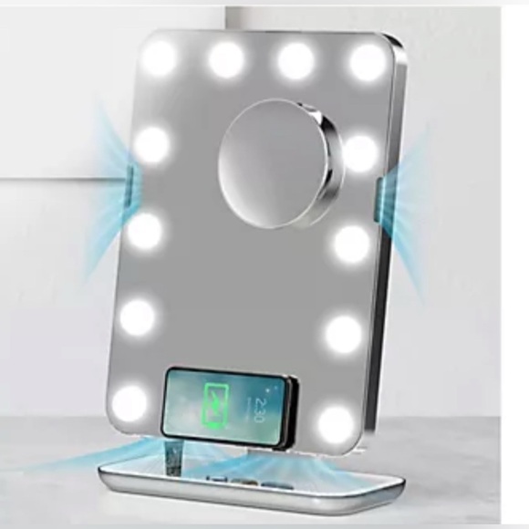 SHARPER IMAGE SPA SUDIO HOLLYWOOD VANITY MIRROR WITH FANS WHITE/CROME - Picture 3 of 8